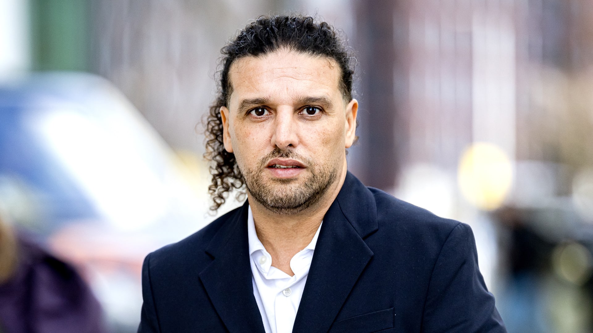 Ali B laat voor het eerst in lange tijd weer van zich horen op sociale media