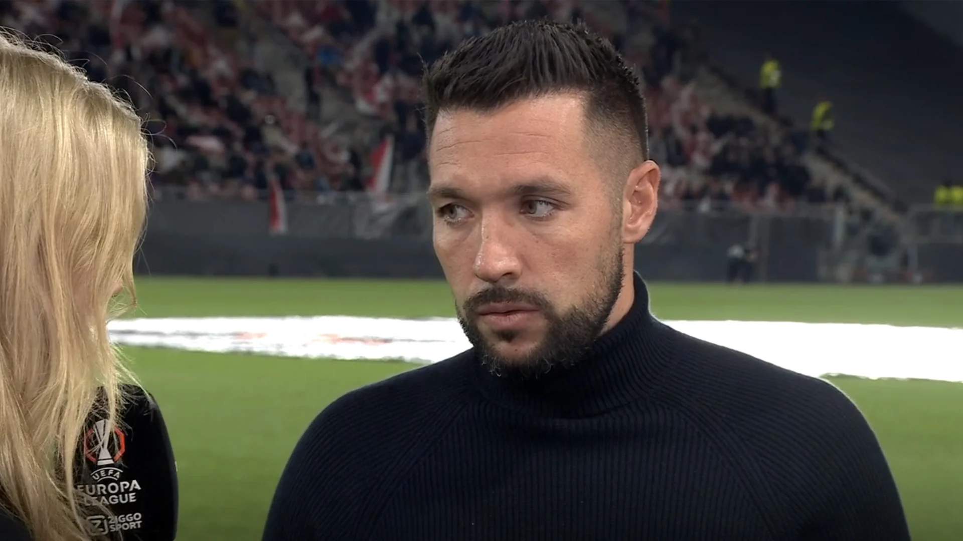 Farioli reageert live op televisie op ontslag van Heitinga bij Ajax