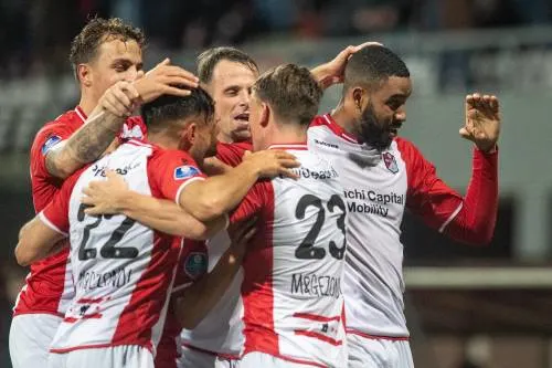 Eerste zege FC Emmen in eigen stadion