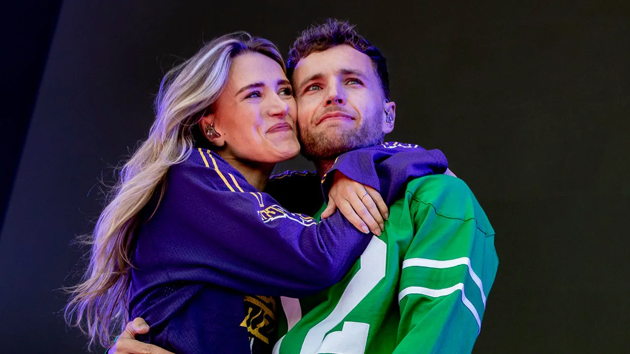 Indrukwekkend optreden Suzan & Freek op Concert at Sea in een dag 200.000 keer bekeken