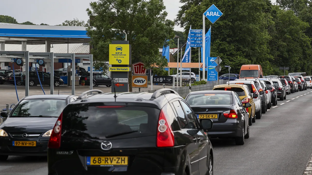 Benzineprijs stijgt woensdag naar hoogste niveau ooit