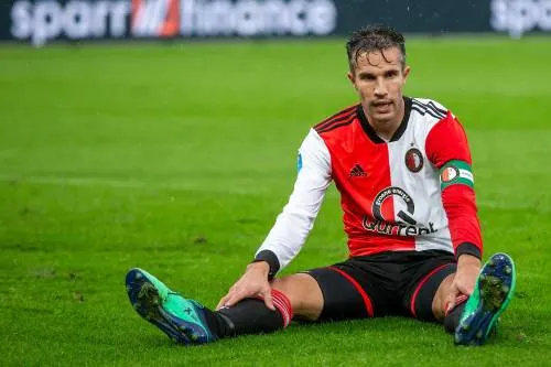 Van Persie bezorgt Feyenoord winst op Utrecht