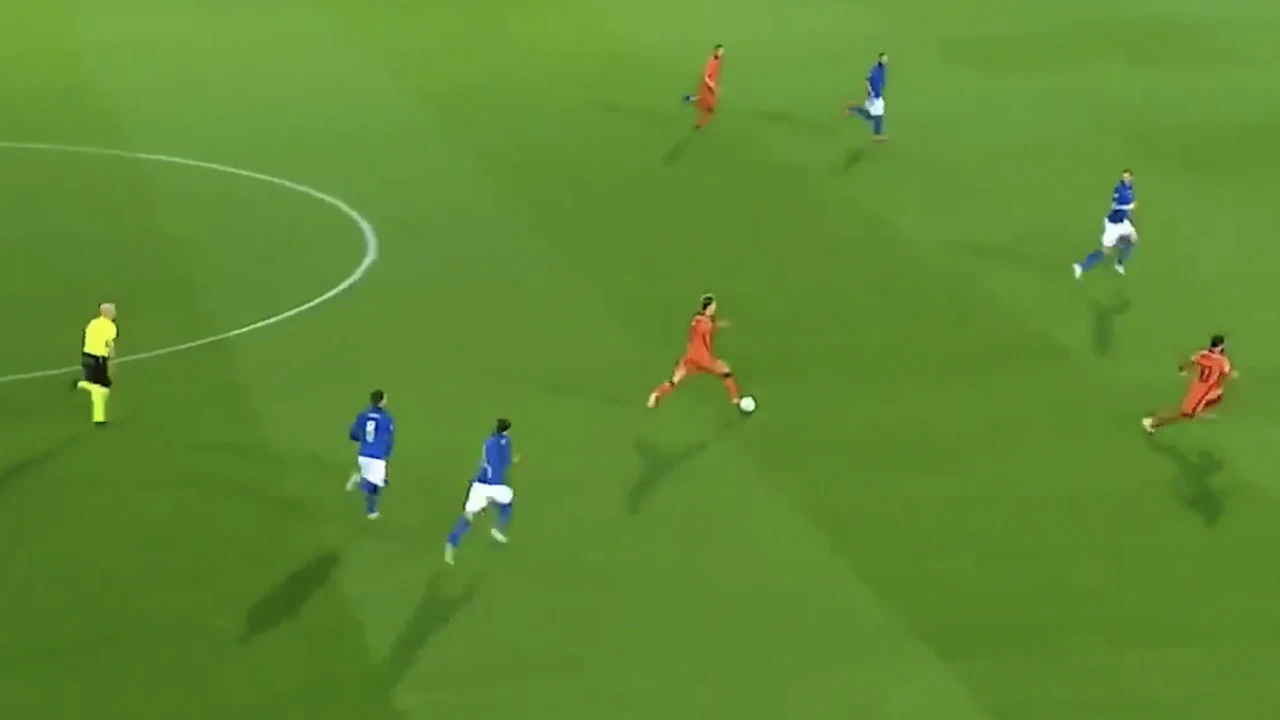 IN BEELD: Masterclass van Frenkie de Jong vs. Italië