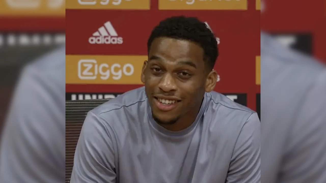 Hoe spreek je Jurriën Timber eigenlijk uit? 'Mijn moeder zegt het fout'