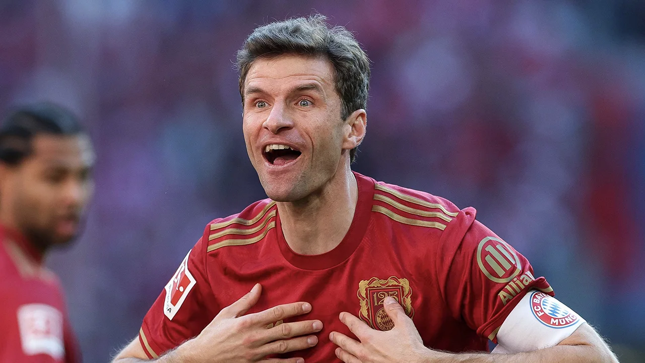 Clubicoon Thomas Müller vertrekt na 25 jaar bij FC Bayern München 