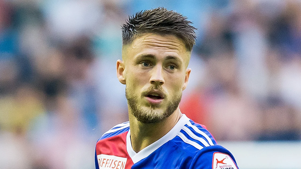 Van Wolfswinkel maakt kortstondig rentree bij FC Basel