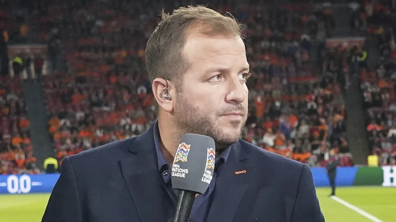 Van der Vaart: 'Hij is in potentie de allerbeste verdediger om naast Van Dijk in Oranje te spelen'