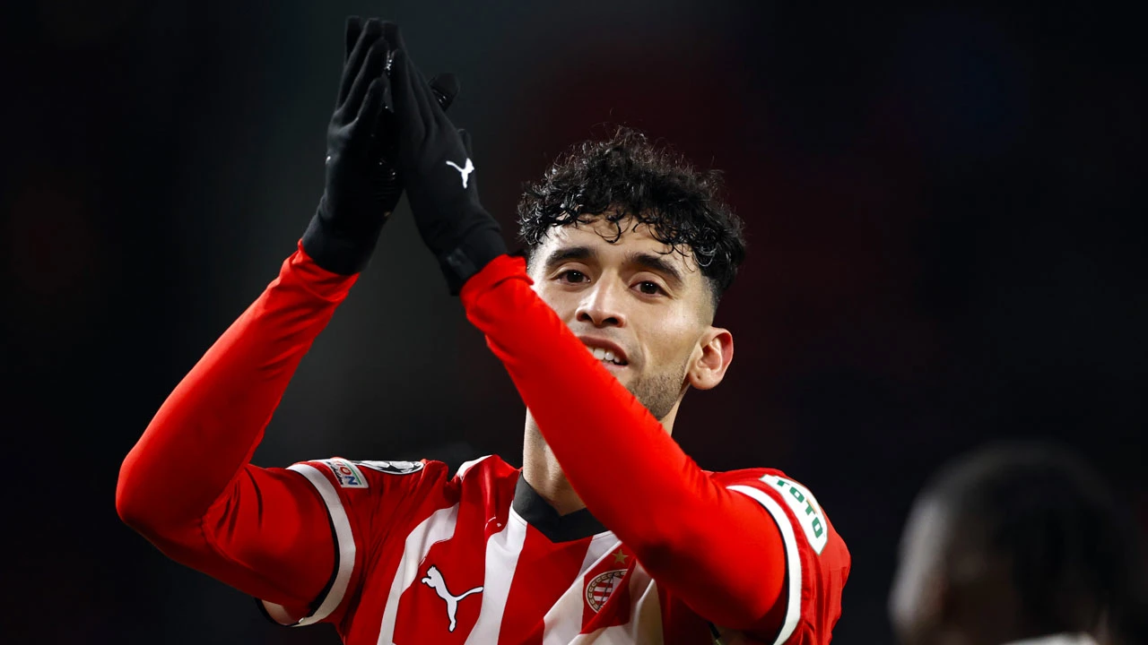 Officieel: Ricardo Pepi verlengt contract tot 2030 bij PSV