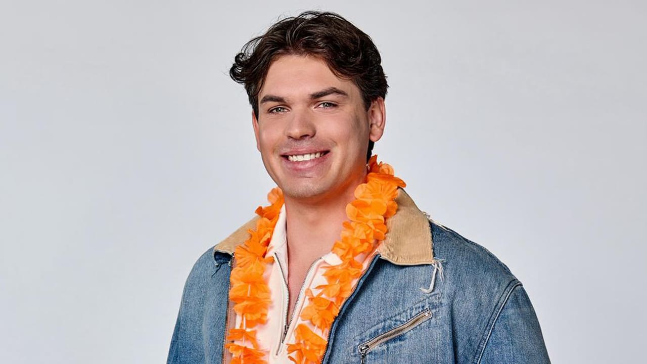 Sam van Royen over het nieuwe SBS6-programma Het Oranje Café: 'Wij zetten het allemaal op een rijtje!'