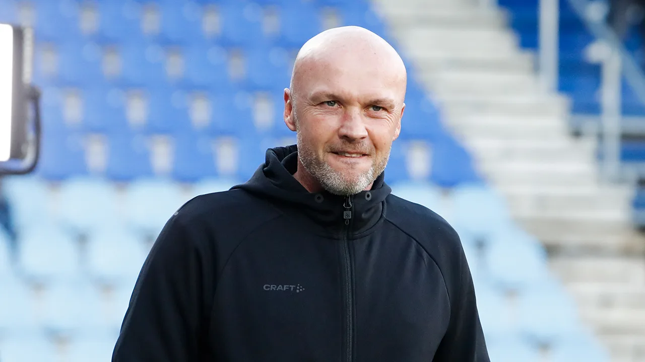 Officieel: Dick Schreuder vindt nieuwe trainersklus in Eredivisie