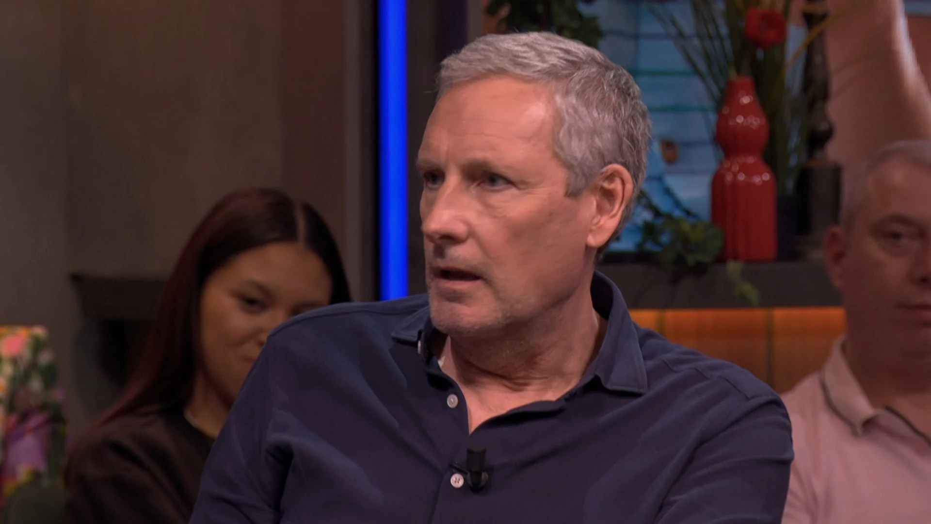 Gert Verhulst doet bijzondere onthulling over zijn TikTok-algoritme: ‘Vrouwen met drie borsten!’