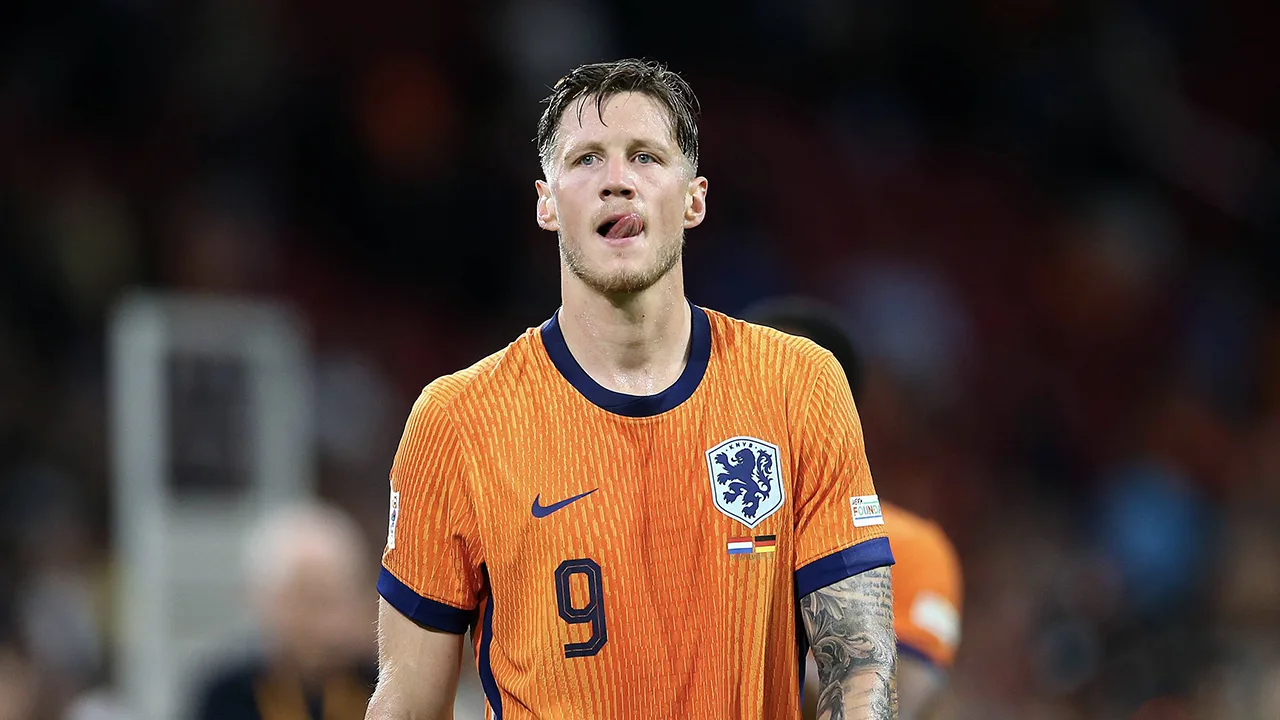 Ronald Koeman kiest voor Wout Weghorst in de spits tegen Hongarije