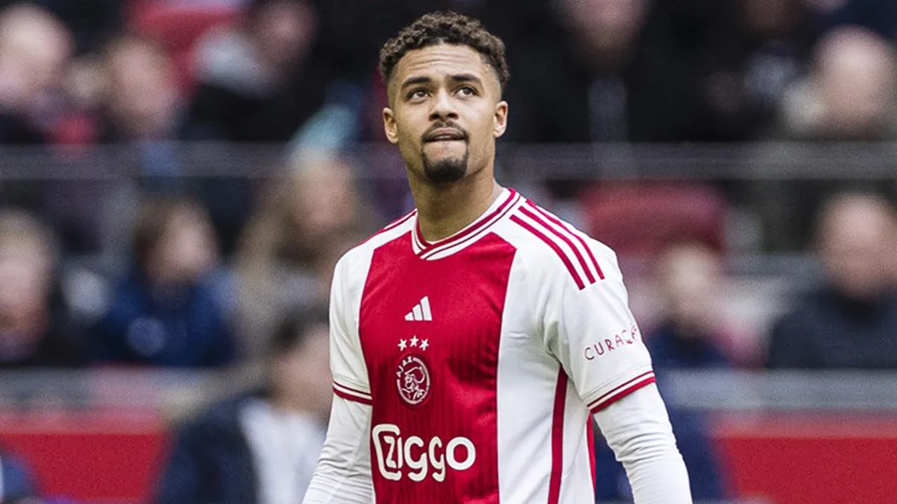 'Ajax en AS Roma bereiken akkoord over transfer Devyne Rensch'