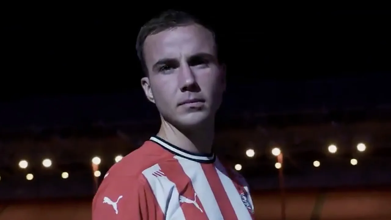 OFFICIEEL: PSV presenteert Mario Götze