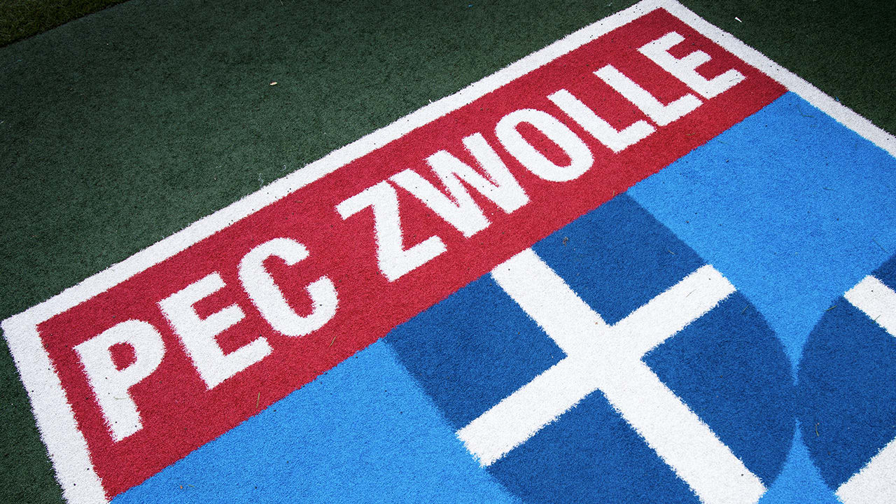 Oud-spits van PEC Zwolle Banhoffer overleden