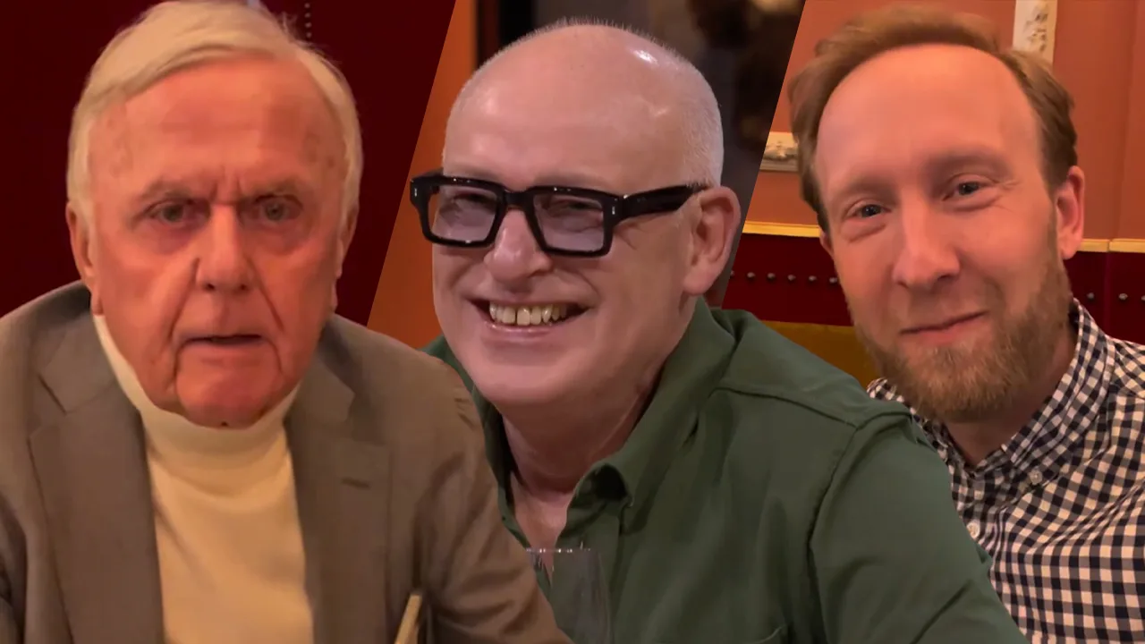 Raymond en Harry feliciteren René met 63e verjaardag: 'Namens de hele familie Mens!'