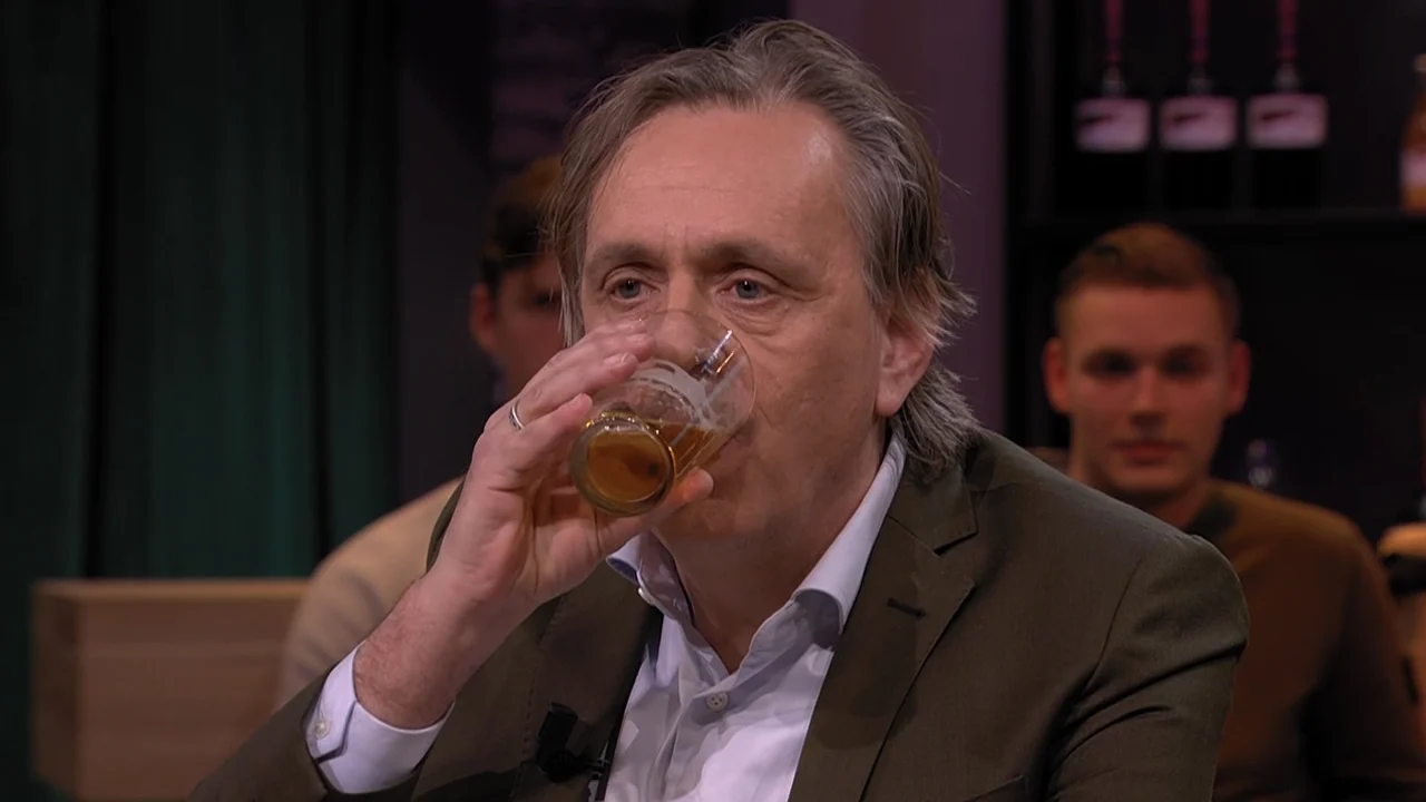 Vitesse-supporters woest na uitspraken Marcel van Roosmalen: 'Vieze vuile successupporter'