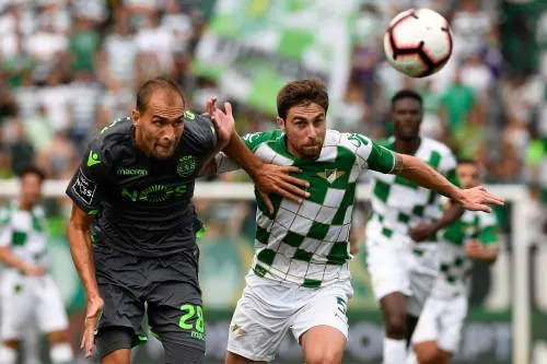 Sporting wint dankzij 2 treffers Dost