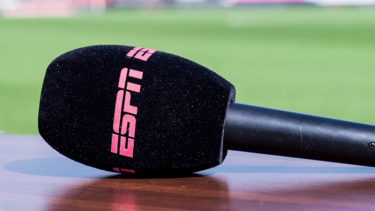 Liveduels Eredivisie blijven tot medio 2030 te zien bij ESPN