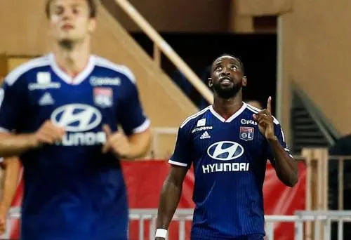 Depay en Dembélé trefzeker voor Lyon