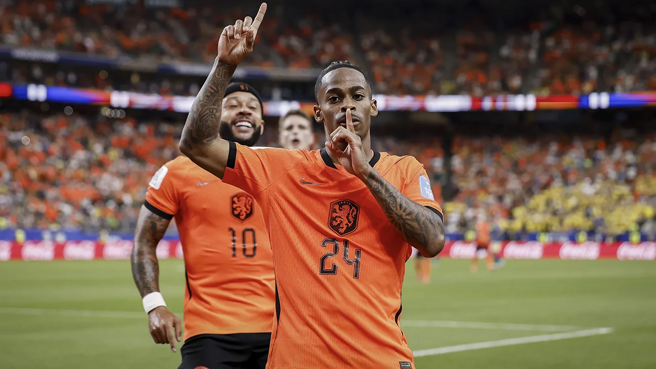 Oranje na ruime zege op Zweden vrijwel zeker van tweede ronde WK!