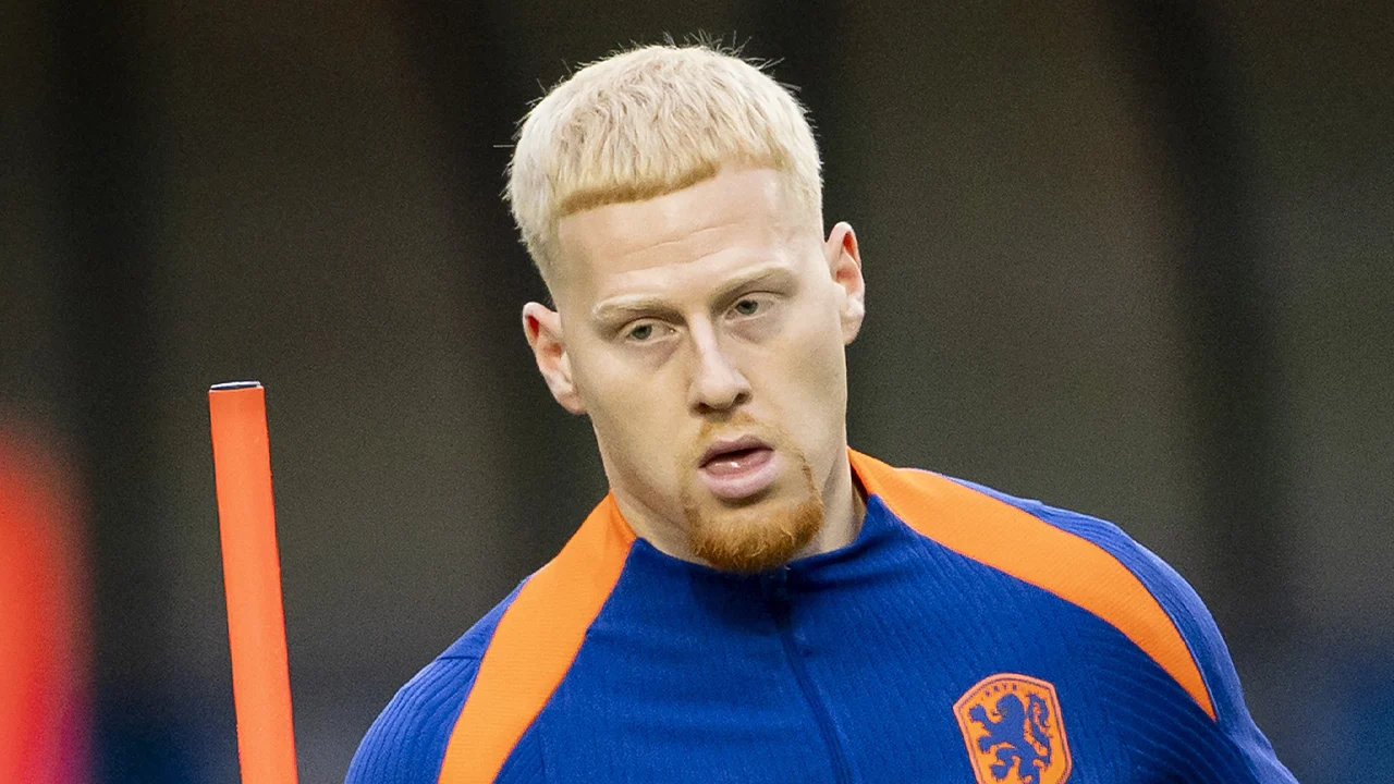 Mexx Meerdink heeft trainingskamp Oranje geblesseerd verlaten