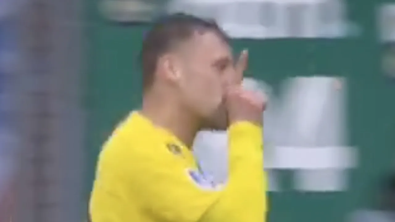 Videogoal: Kaj Sierhuis kopt Fortuna Sittard op voorsprong tegen Feyenoord