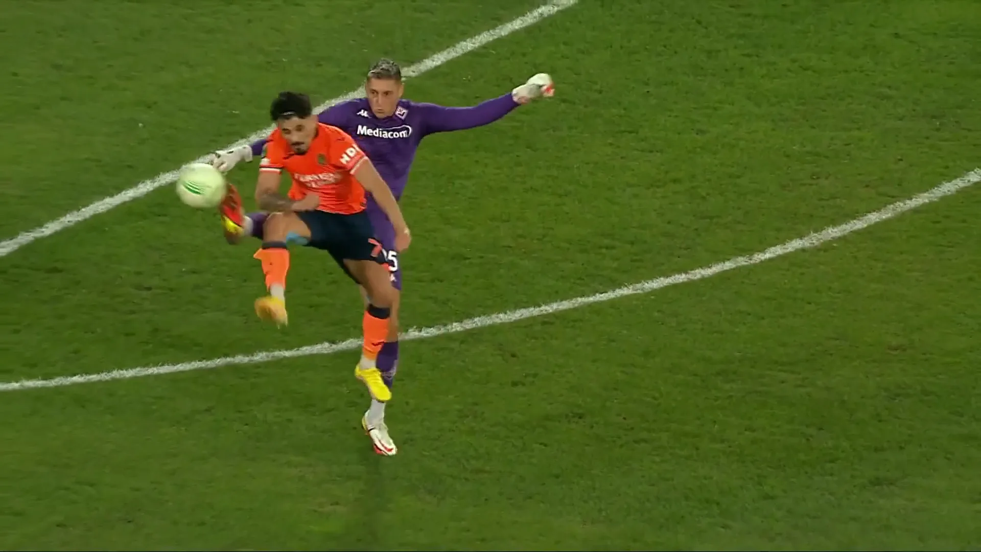 VIDEOGOAL: Basaksehir - Fiorentina 2-0 (Gürler)