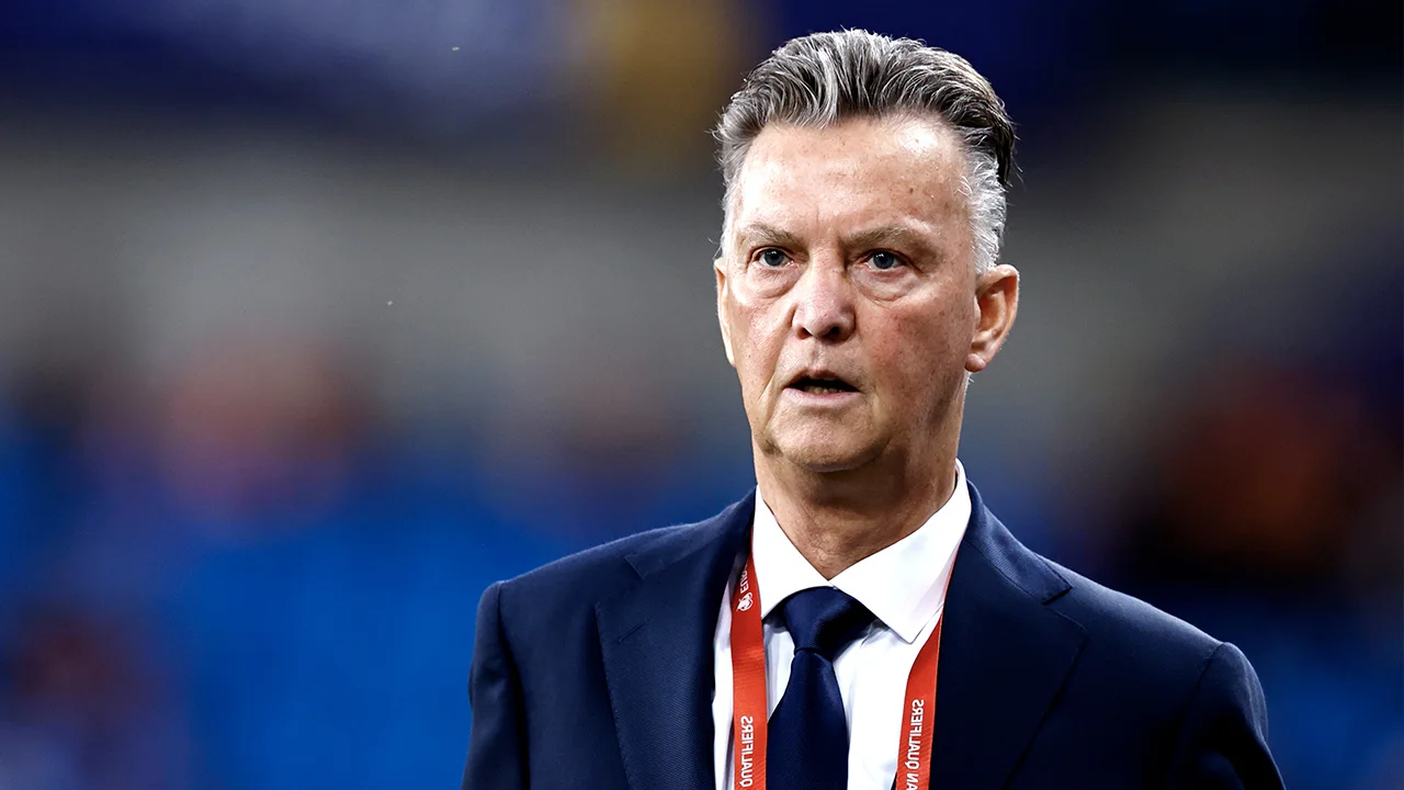 Van Gaal begint nieuw tijdperk met remise in Oslo