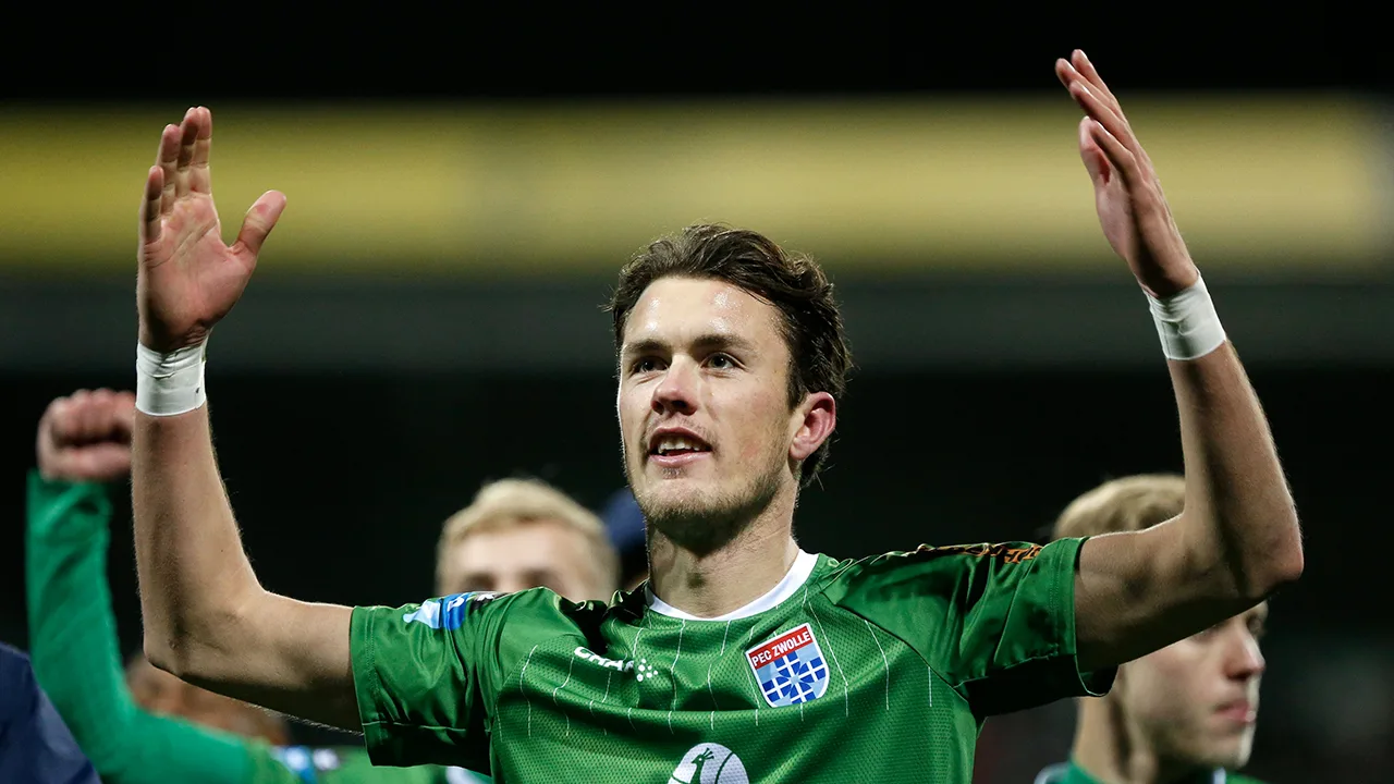 PEC Zwolle passeert VVV door zege in Venlo