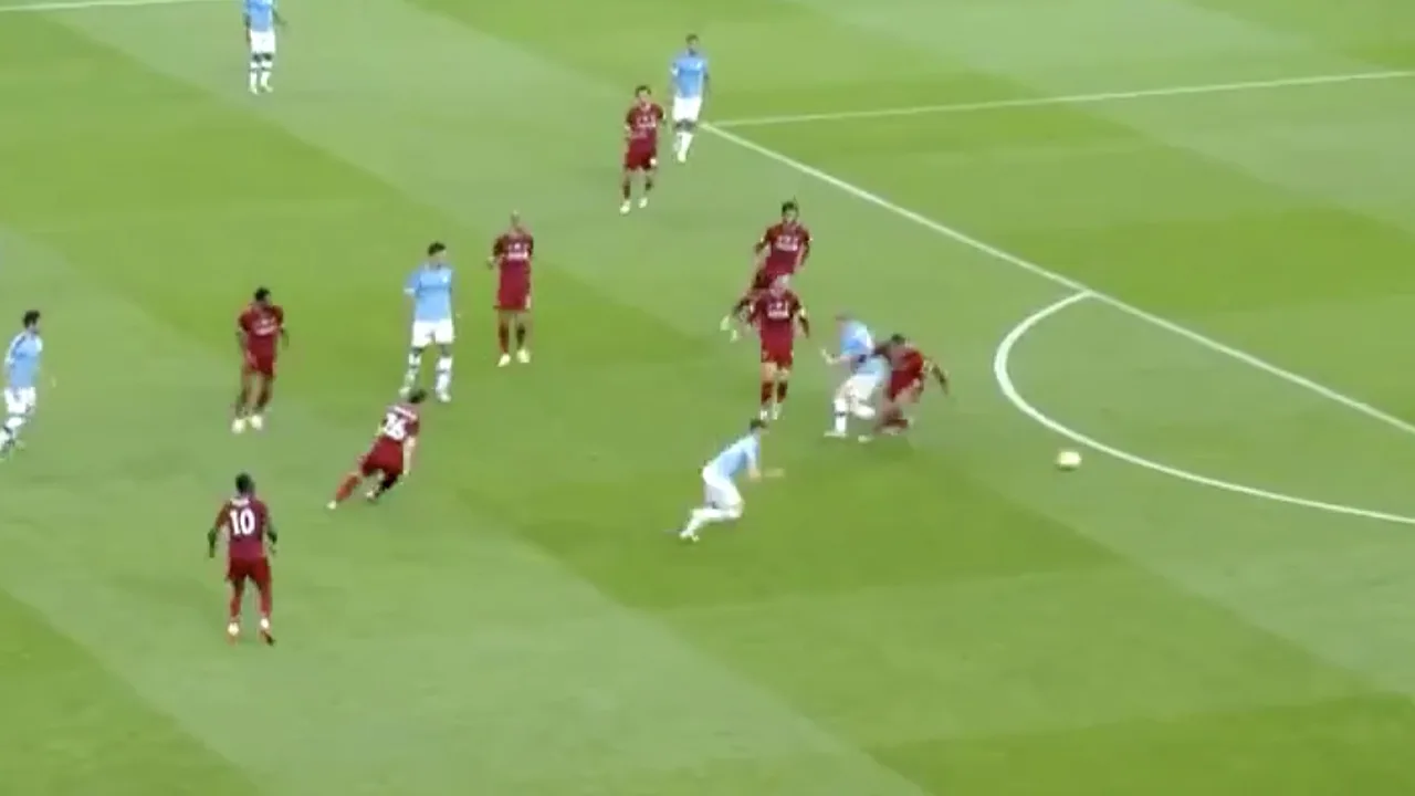 De Bruyne zet Liverpool-defensie voor schut met heerlijke assist