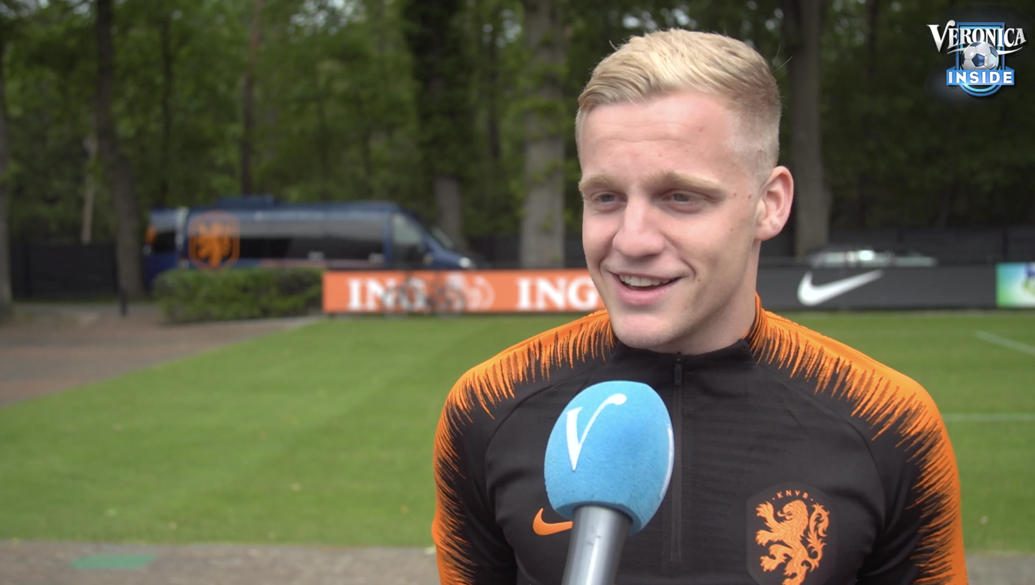 Van de Beek strijdbaar voor basisplaats: 'Ik heb er vertrouwen in'
