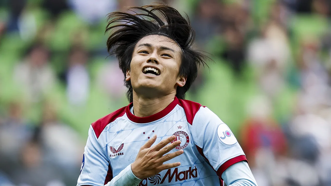 Feyenoord blijft ongeslagen na nipte zege bij FC Groningen