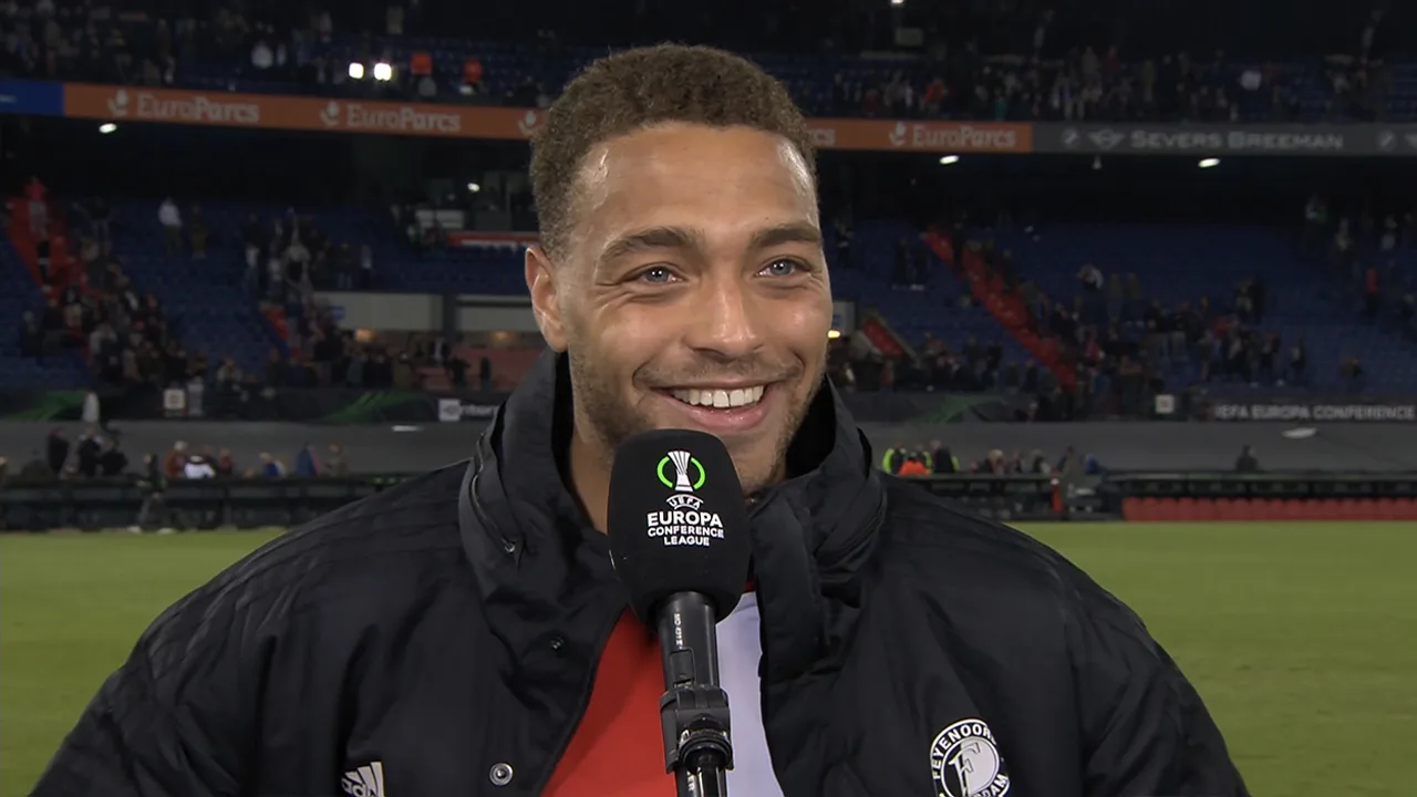 Cyriel Dessers staat open voor een langer verblijf bij Feyenoord