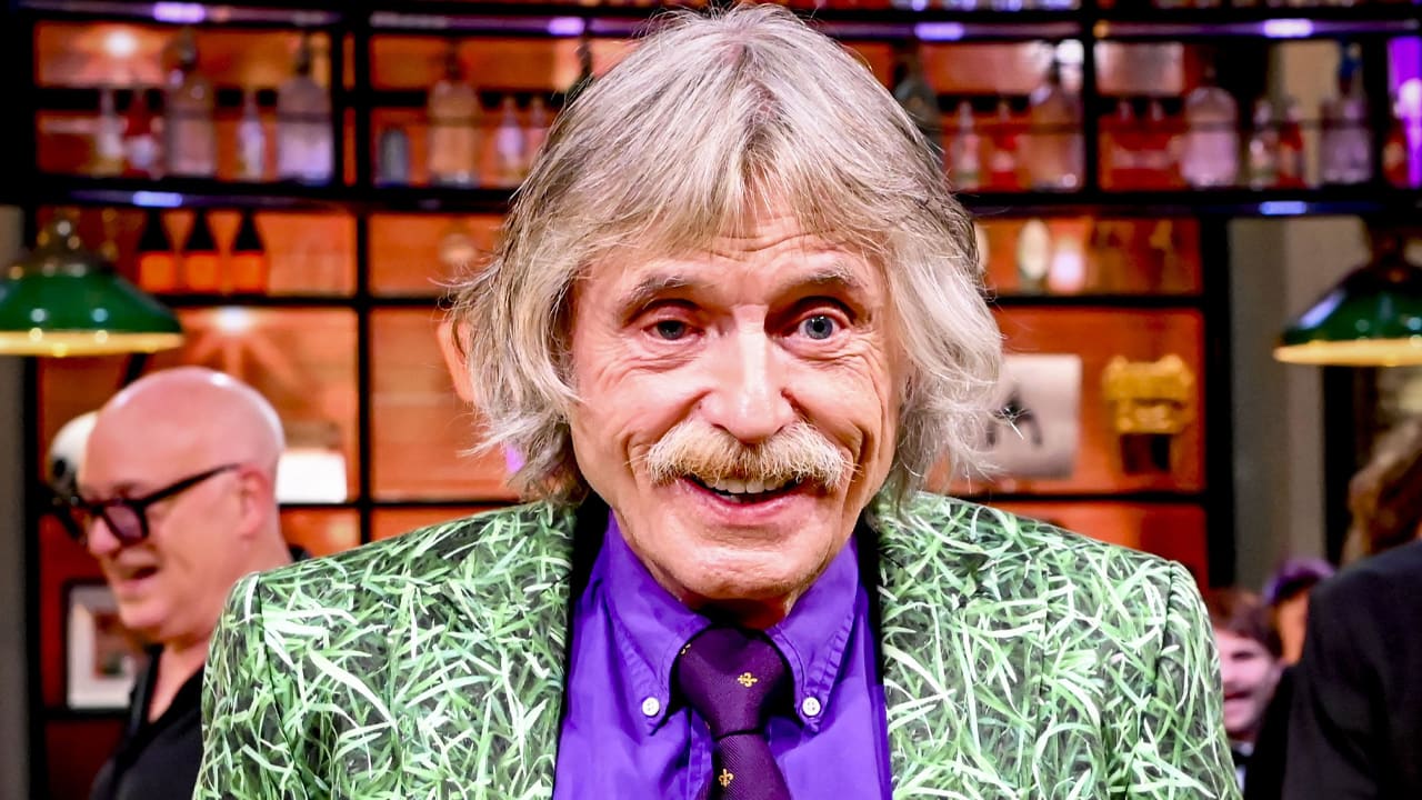Goed nieuws voor Johan Derksen: verkiezing Best Geklede Man keert volgend jaar terug
