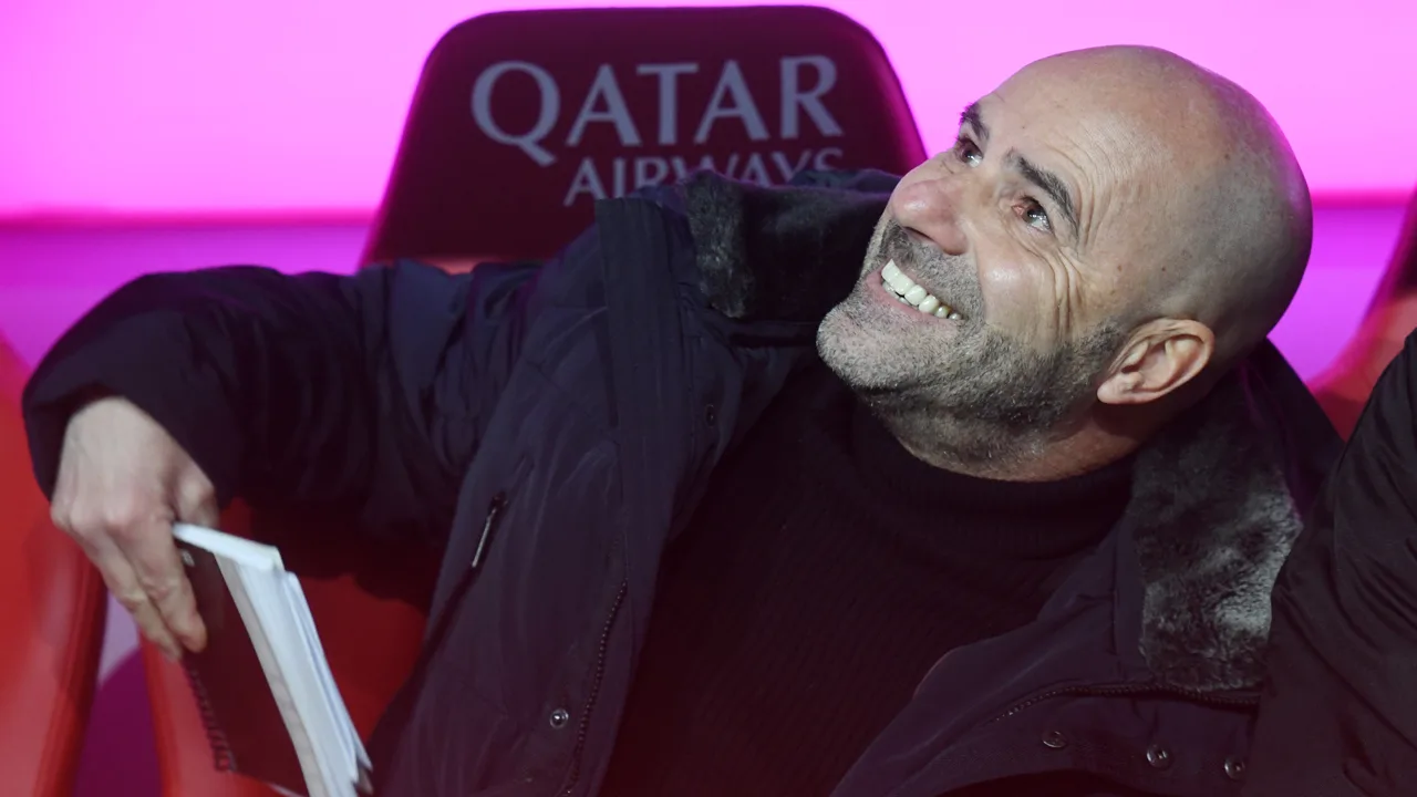 Bosz' Leverkusen zorgt voor enorme stunt en bezorgt Bayern thuisnederlaag