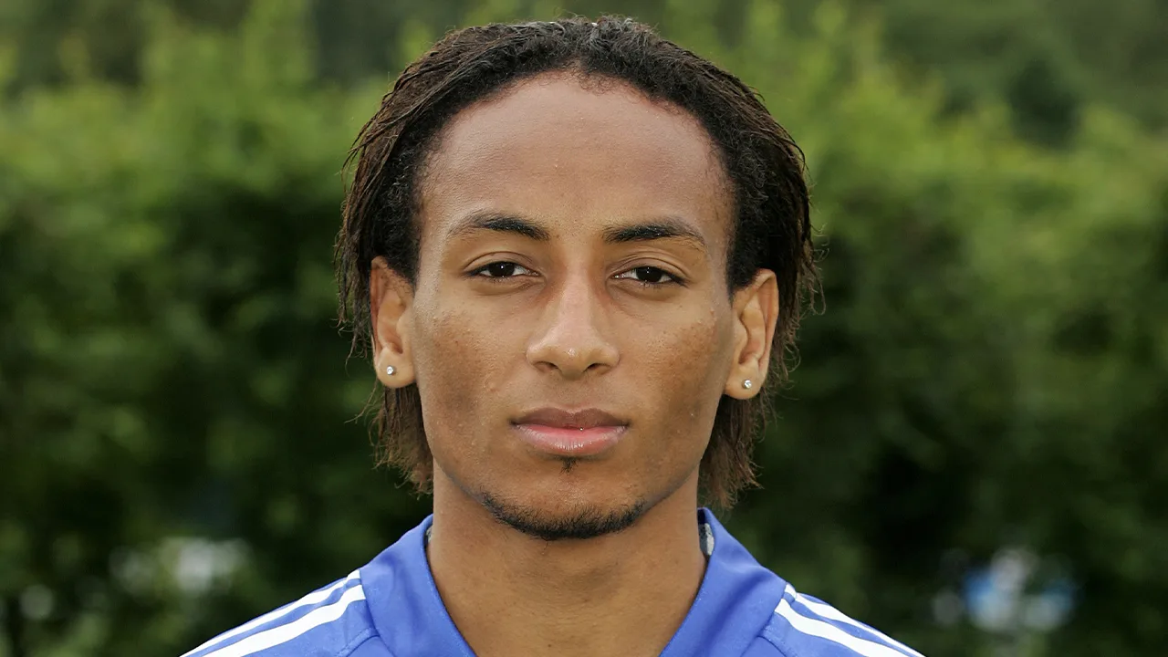 Doodverklaarde oud-speler Schalke 04 blijkt vier jaar later springlevend