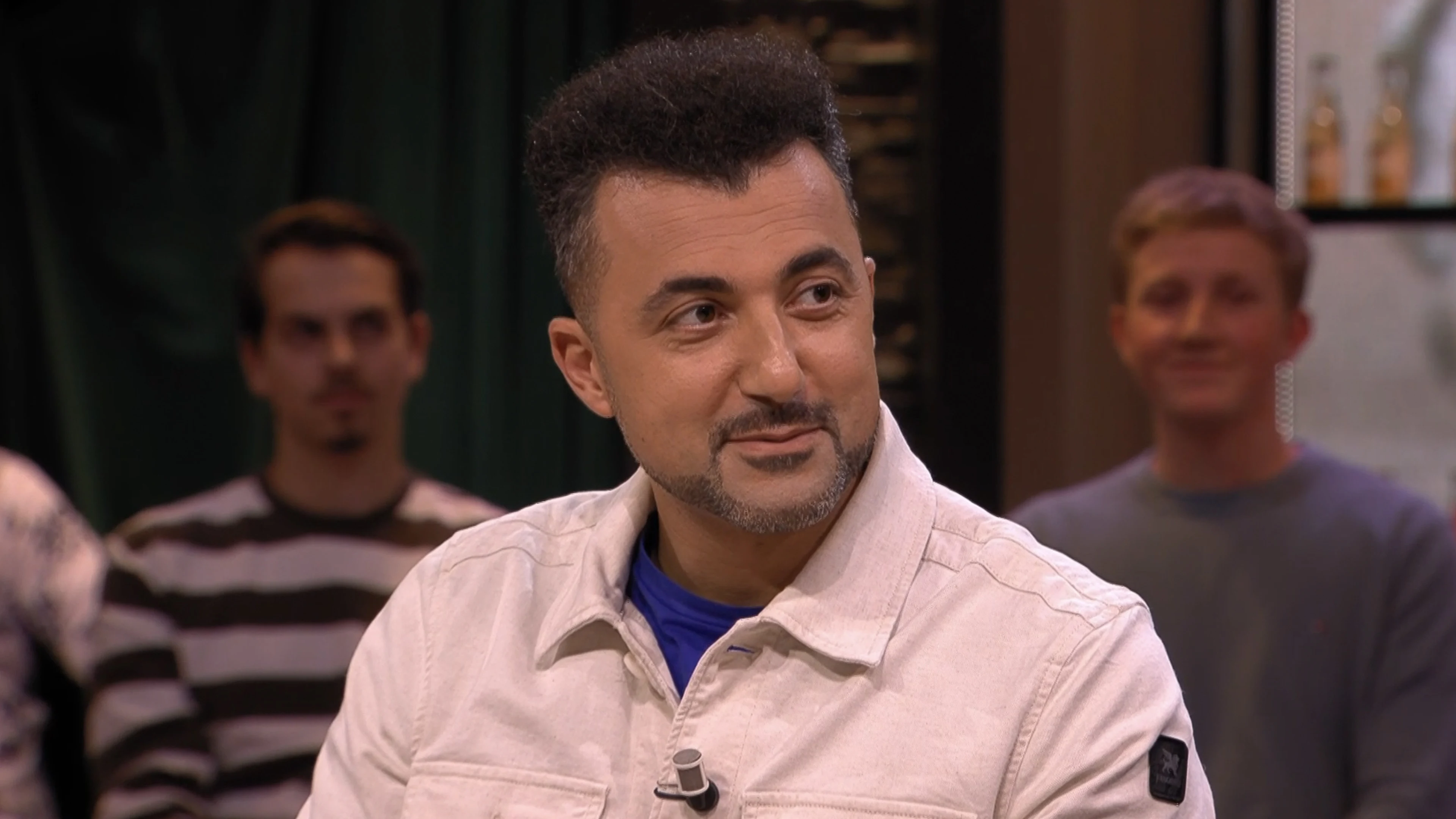 Aflevering Vandaag Inside met Özcan Akyol, maandag 31 oktober 2022