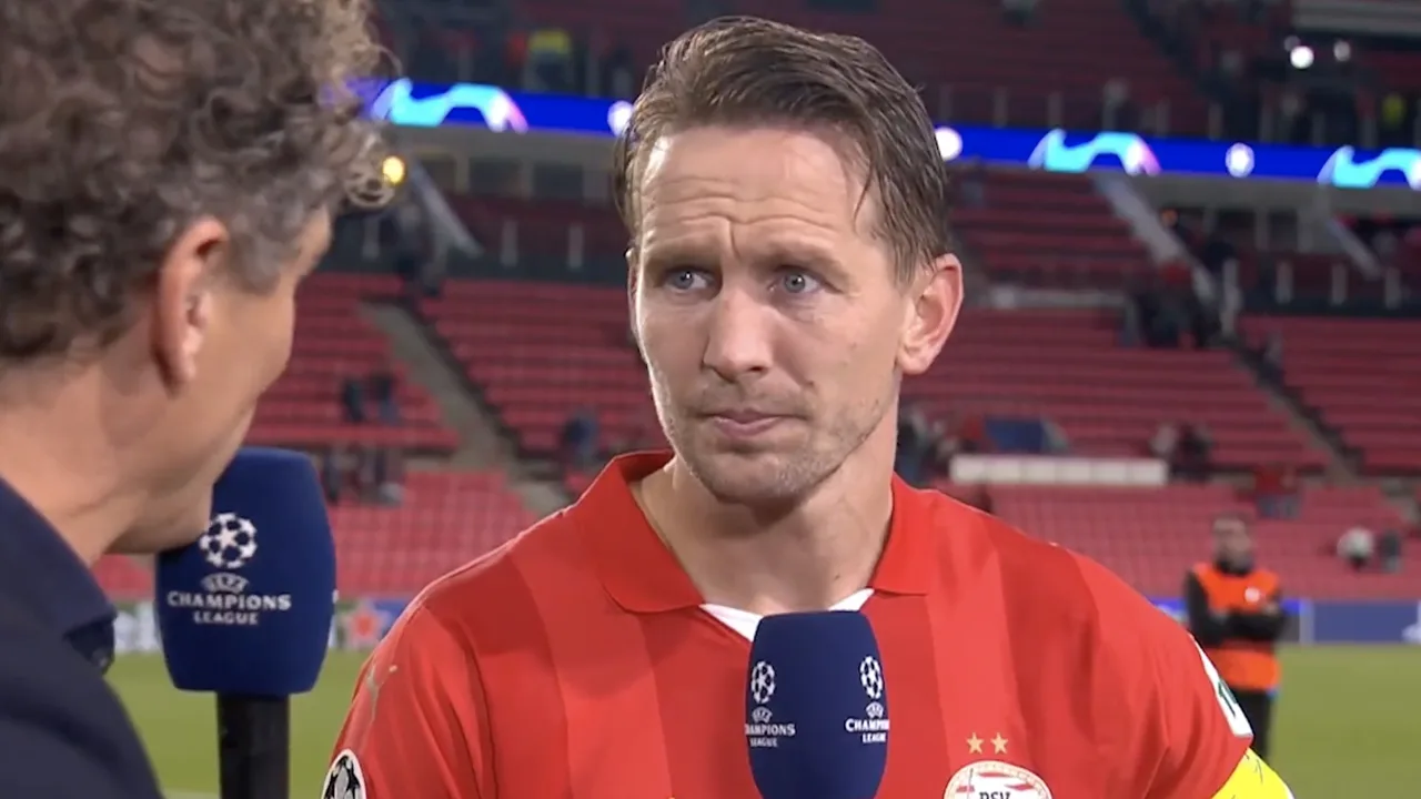 Luuk de Jong zet deur voor Oranje op een kier: ‘Koeman kan me altijd bellen’