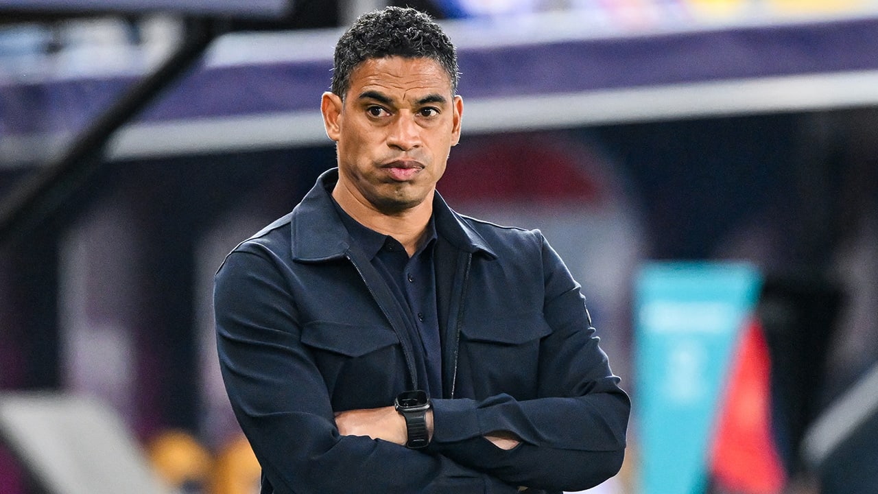 Opstelling Jong Oranje: Reiziger slachtoffert Ohio en schuift Flamingo naar het middenveld 