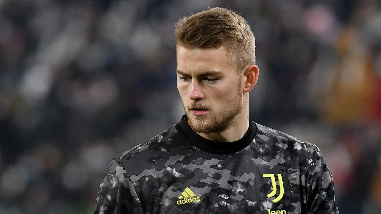 Juve-directeur haalt uit naar De Ligt: 'Loyaler naar zaakwaarnemer dan naar de club'