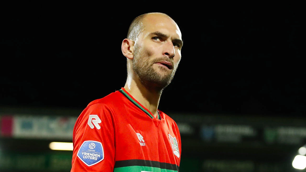 Dost verrast door uitspraak dat hij nooit meer kan voetballen: 'Klopt absoluut niet'