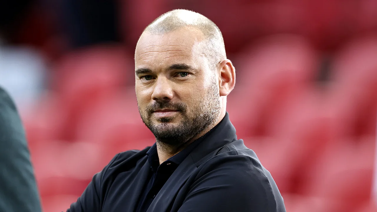 Wesley Sneijder geeft update over gesprekken met Ajax over rol binnen de club