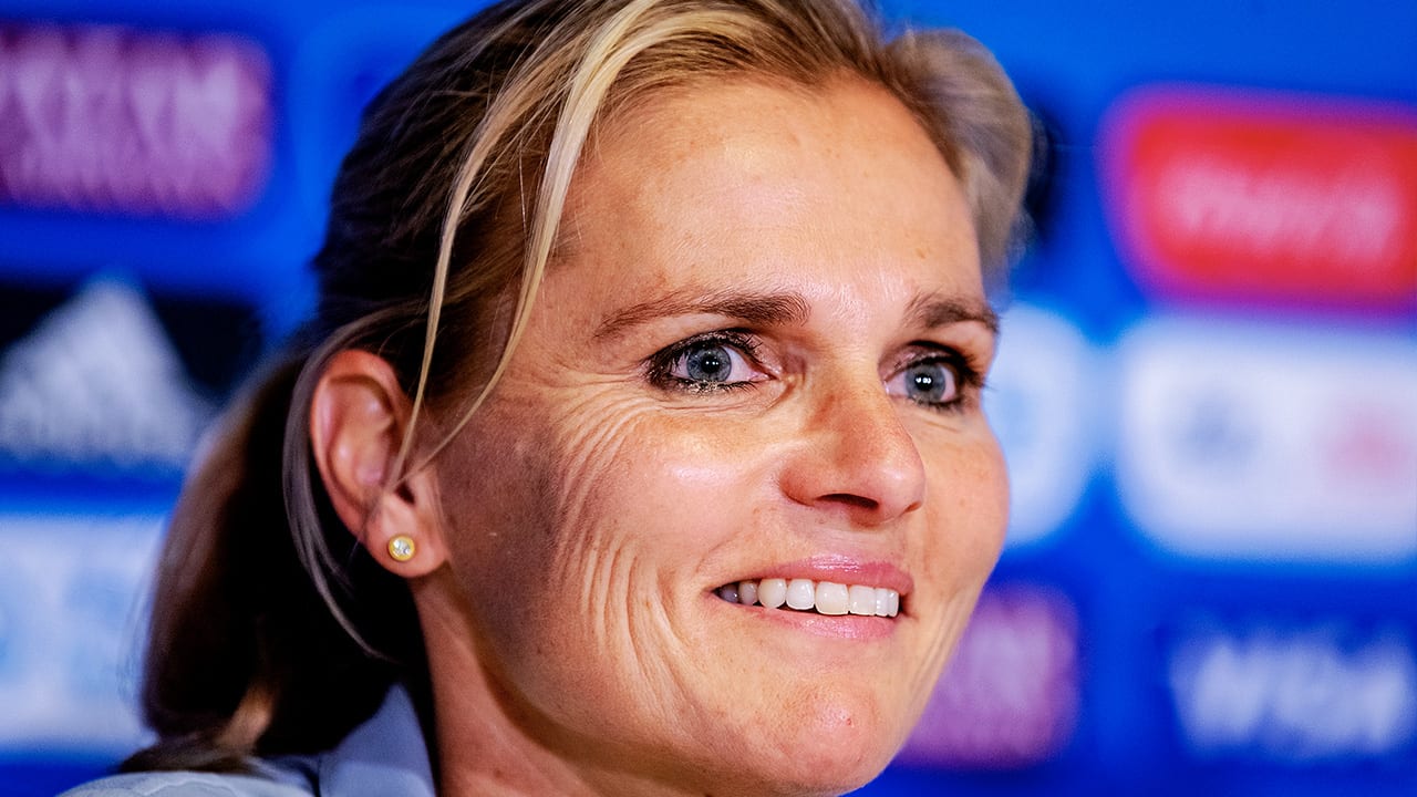 Wiegman krijgt standbeeld van KNVB