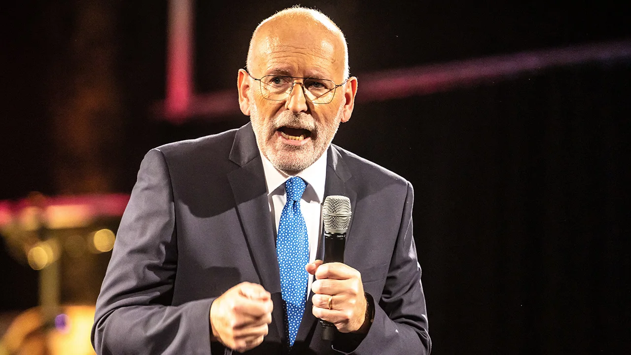 Frans Timmermans: 'Ik geloof dat wij nog de grootste partij kunnen worden'