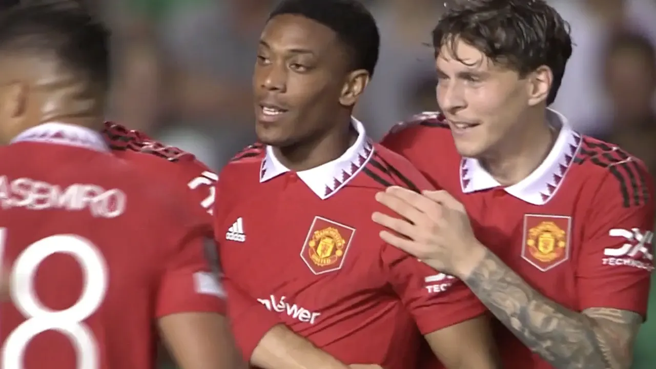 VIDEOGOAL: Omonia Nicosia - Manchester United 1-2 (Martial)