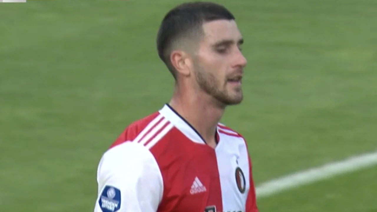 VIDEOGOAL: oud-Ajacied Anita kopt Feyenoord op achterstand in De Kuip