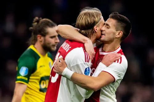 Ten Hag ziet Ajax lichtzinnig worden