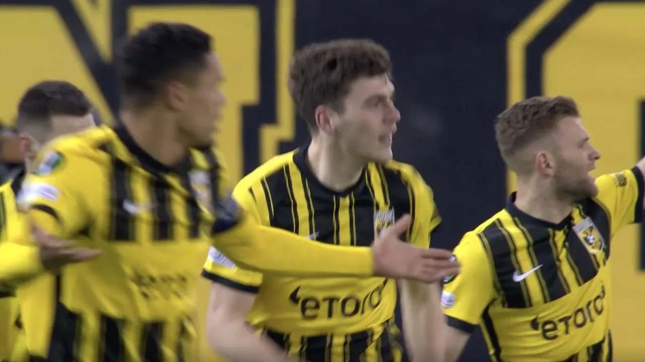 Derde treffer Vitesse afgekeurd vanwege buitenspel