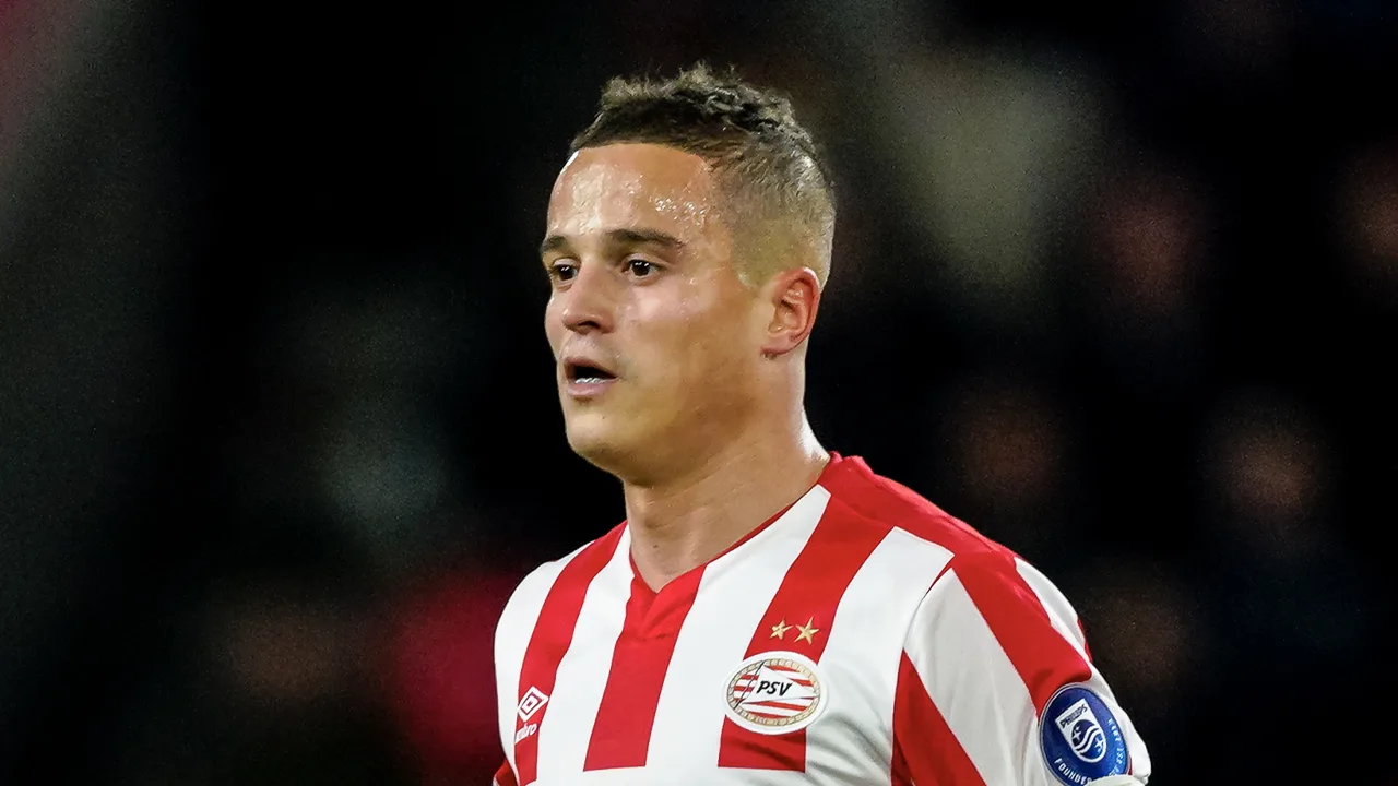 Eerste basisplaats voor Afellay sinds terugkeer bij PSV
